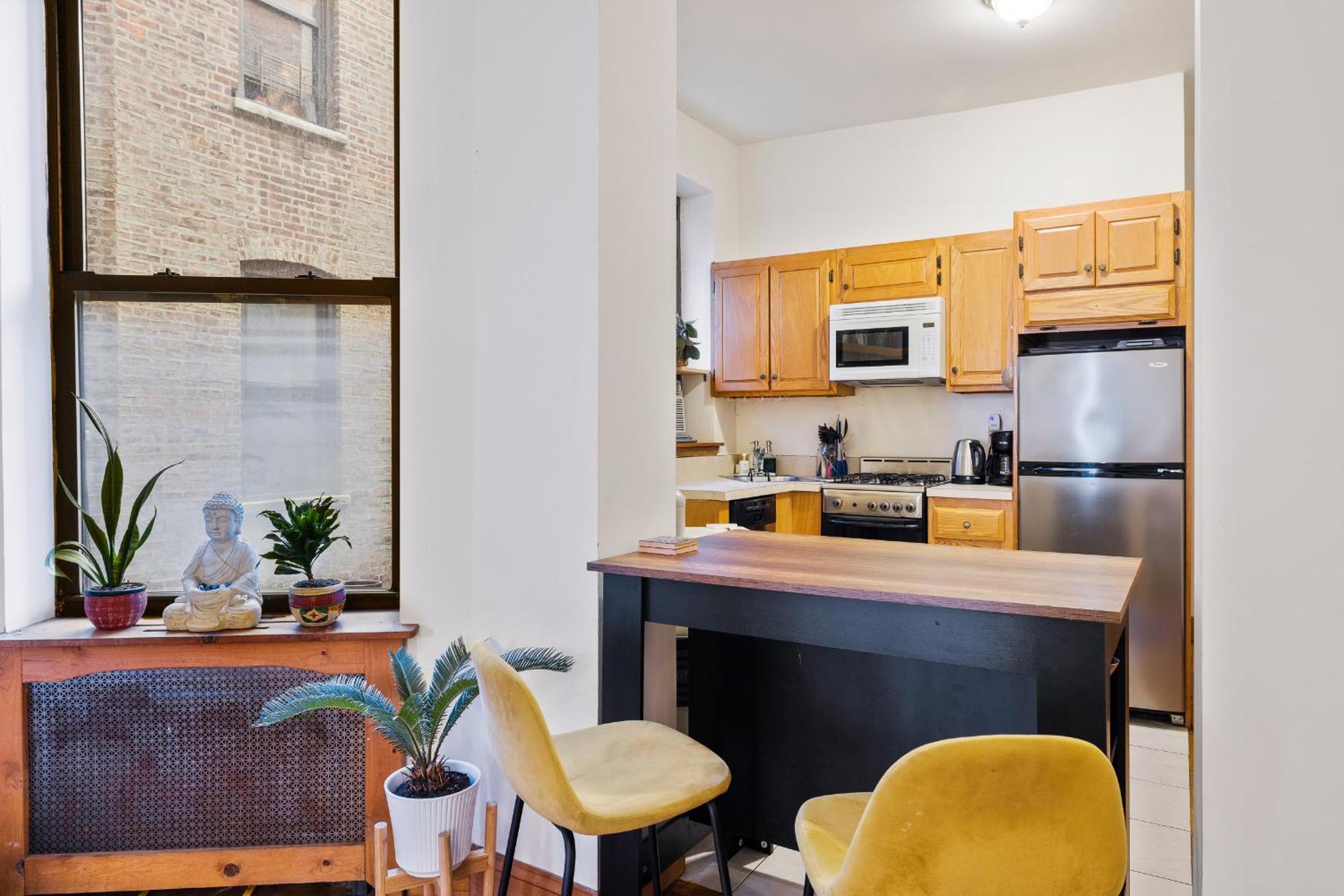 Living Columbia University-1 Apartment *